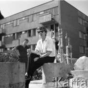 1976, Warszawa, Polska.
Rzeźbiarka Barbara Zbrożyna.
Fot. Irena Jarosińska, zbiory Ośrodka KARTA