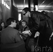 Lata 60. lub 70., Wrocław, Polska.
Międzynarodowy Festiwal Teatrów Studenckich.
Fot. Irena Jarosińska, zbiory Ośrodka KARTA