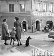 Lata 50. lub 60., Warszawa, Polska.
Rynek Starego Miasta.
Fot. Irena Jarosińska, zbiory Ośrodka KARTA