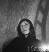 przełom lat 50-tych i 60-tych, Kraków, Polska.
Piwnica pod Baranami. Na zdjęciu Barbara Nawratowicz.
Fot. Irena Jarosińska, zbiory Ośrodka KARTA.
