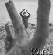 1965, Polska.
Malarz i rysownik Kiejstut Bereźnicki.
Fot. Irena Jarosińska, zbiory Ośrodka KARTA