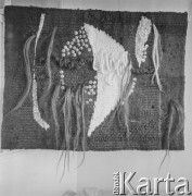 1956-1965, Warszawa, Polska.
Wernisaż twórczości Magdaleny Abakanowicz w Galerii Krzywe Koło.
Fot. Irena Jarosińska, zbiory Ośrodka KARTA