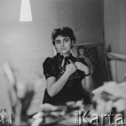 Lata 50.-60., Szczecin, Polska.
Malarka Barbara Lewińska. 
Fot. Irena Jarosińska, zbiory Ośrodka KARTA
