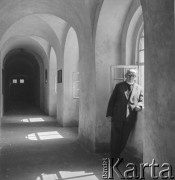 Lata 60., Polska.
Ksiądz profesor Fajcht.
Fot. Irena Jarosińska, zbiory Ośrodka KARTA