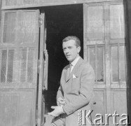 Lata 60., Warszawa, Polska.
Aktor Andrzej Łapicki.
Fot. Irena Jarosińska, zbiory Ośrodka KARTA
