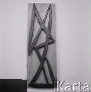 Czerwiec 1963, Warszawa, Polska.
Wernisaż wystawy rzeźb tureckiej artystki Lerzan Bengisu w Galerii Krzywe Koło.
Fot. Irena Jarosińska, zbiory Ośrodka KARTA