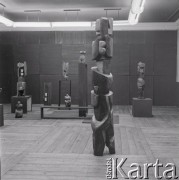 Brak daty, Warszawa, Polska.
Wystawa rzeźby Vladimira Preclika w Galerii Krzywe Koło.
Fot. Irena Jarosińska, zbiory Ośrodka KARTA