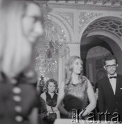 7–25.10.1970, Warszawa, Polska. 
VIII Międzynarodowy Konkurs Pianistyczny im. Fryderyka Chopina. Uczestnicy, jurorzy i goście w Sali Salomona Pałacu na Wyspie.
Fot. Irena Jarosińska, zbiory Ośrodka KARTA