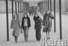 Lata 70.-80., Lublin, Polska.
Studentki. 
Fot. Irena Jarosińska, zbiory Ośrodka KARTA