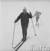 Lata 70., Poronin, Polska.
Biegaczka narciarska, jedna z sióstr Majerczyk.
Fot. Irena Jarosińska, zbiory Ośrodka KARTA