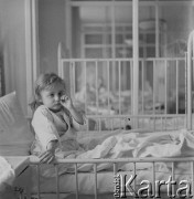 Lata 60., Warszawa, Polska.
Szpital Dziecięcy im. prof. dr. med. Jana Bogdanowicza przy ul. Niekłańskiej.
Fot. Irena Jarosińska, zbiory Ośrodka KARTA