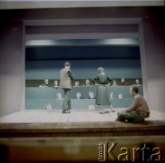 Brak daty, Polska.
Próba teatralna.
Fot. Irena Jarosińska, zbiory Ośrodka KARTA