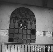 Lata 60., Kraków, Polska. 
Kompozytor Zygmunt Konieczny i nieznana kobieta. 
Fot. Irena Jarosińska, zbiory Ośrodka KARTA