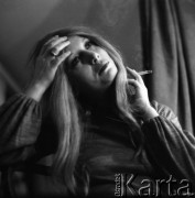 Lata 70., Warszawa, Polska.
Aktorka Barbara Wrzesińska.
Fot. Irena Jarosińska, zbiory Ośrodka KARTA