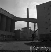 Lata 60., Sandomierz, Polska.
Huta szkła 
