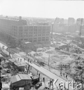 marzec 1952, Warszawa, Polska
Marszałkowska Dzielnica Mieszkaniowa (MDM) - widok na plac Konstytucji między ul. Marszałkowską i Waryńskiego.
Fot. Irena Jarosińska, zbiory Ośrodka KARTA