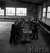 1952, Bydgoszcz, Polska
Pomorskie Zakłady Budowy Maszyn - praktykanci na zajęciach warsztatowych
Fot. Irena Jarosińska, zbiory Ośrodka KARTA