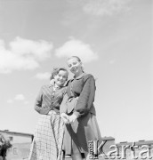 lata 50-te, Nieczajna, Polska
Dziewczęta pracujące w księgowości rolniczej spółdzielni produkcyjnej.
Fot. Irena Jarosińska, zbiory Ośrodka KARTA
