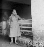 lata 50-te, Nieczajna, Polska
Chlewmistrzyni z rolniczej spółdzielni produkcyjnej.
Fot. Irena Jarosińska, zbiory Ośrodka KARTA