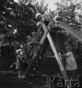 1953, Spółdzielnia Produkcyjna Dębno, okolice Łańcuta, Polska
Przedszkole
Fot. Irena Jarosińska, zbiory Ośrodka KARTA