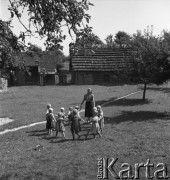 1953, Spółdzielnia Produkcyjna Dębno, okolice Łańcuta, Polska
Przedszkole
Fot. Irena Jarosińska, zbiory Ośrodka KARTA