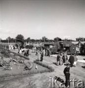 lata 50-te, Puck, Polska
Wystawa rolnicza - prezentacja maszyn rolniczych Produkcyjnego Ośrodka Mechanizacyjnego. 
Fot. Irena Jarosińska, zbiory Ośrodka KARTA