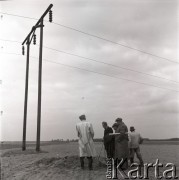 Lata 50-te, Mrzezino, Polska
Geodeci przy pracy
Fot. Irena Jarosińska, zbiory Ośrodka KARTA