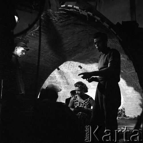 1954, Łódź, Polska
Plan filmu 