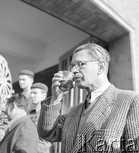 1954, Wrocław, Polska
Reżyser Jan Fethke na planie filmu 