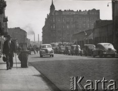 lata 50-te, Warszawa, Polska.
Skrzyżowanie ulicy Okrzei przechodzącej w ulicę Ząbkową z ulicą Targową.
Fot. Irena Jarosińska, zbiory Ośrodka KARTA.