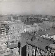 lata 50-te, Warszawa, Polska.
Widok na ulicę Kruczą z dachu budynku na placu Konstytucji.
Fot. Irena Jarosińska, zbiory Ośrodka KARTA.
