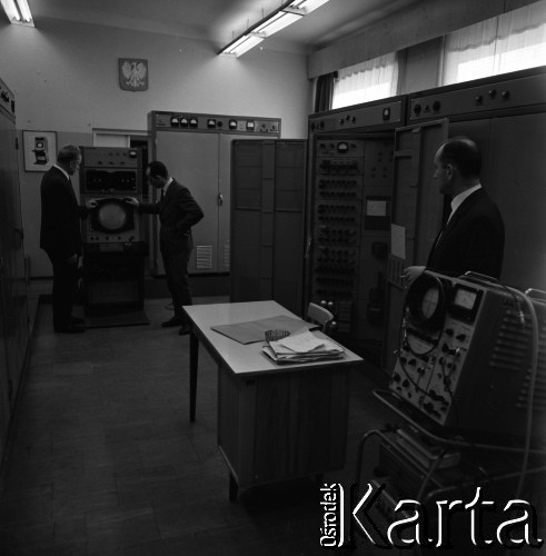 1967, Warszawa, Polska.
Radiolokator Avia B, opracowany przez specjalistów z Przemysłowego Instytutu Telekomunikacji.
Fot. Irena Jarosińska, zbiory Fundacji Ośrodka KARTA