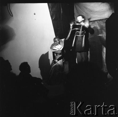 1958, Warszawa, Polska.
Teatr Osobny (pl. Dąbrowskiego). Spektakl 