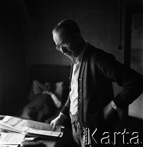 1960, Wojszyce (obecnie Wrocław), Polska.
Polscy imigranci z Kanady, osiedleni po II wojnie światowej w podwrocławskiej wsi.
Fot. Irena Jarosińska, zbiory Fundacji Ośrodka KARTA