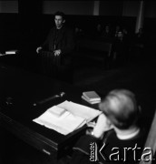 Lata 50. lub 60., Warszawa, Polska.
Rozprawa sądowa.
Fot. Irena Jarosińska, zbiory Ośrodka KARTA