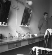 Zima 1958, Iława, Polska.
Centralne Więzienie. Fryzjernia.
Fot. Irena Jarosińska, zbiory Ośrodka KARTA