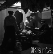 Lata 60., miejsce nieznane, Polska.
Masarnia.
Fot. Irena Jarosińska, zbiory Ośrodka KARTA