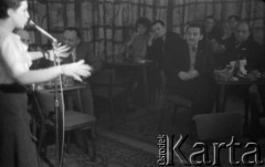 Lata 60., Warszawa, Polska.
Kawiarnia 