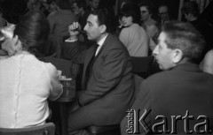 Lata 60., Warszawa, Polska.
Kawiarnia 