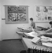 1962, Olsztyn, woj. olsztyńskie, Polska.
Uczniowie podczas zajęć plastycznych w Studium Nauczycielskim. 
Fot. Irena Jarosińska, zbiory Ośrodka KARTA