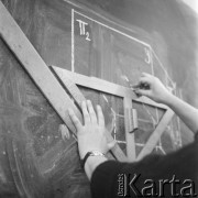 1962, Olsztyn, woj. olsztyńskie, Polska.
Lekcja matematyki w Studium Nauczycielskim.
Fot. Irena Jarosińska, zbiory Ośrodka KARTA