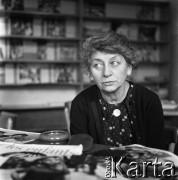 Lata 50., Warszawa, Polska.
XV Liceum Ogólnokształcące im. Narcyzy Żmichowskiej.
Fot. Irena Jarosińska, zbiory Fundacji Ośrodka KARTA