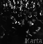 Lata 60., Warszawa, Polska.
Eksperymentalna Szkoła Podstawowa nr 176 przy placu Inwalidów.
Fot. Irena Jarosińska, zbiory Fundacji Ośrodka KARTA