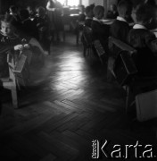 Lata 60., Warszawa, Polska.
Eksperymentalna Szkoła Podstawowa nr 176 przy placu Inwalidów.
Fot. Irena Jarosińska, zbiory Fundacji Ośrodka KARTA