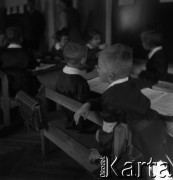 Lata 60., Warszawa, Polska.
Eksperymentalna Szkoła Podstawowa nr 176 przy placu Inwalidów.
Fot. Irena Jarosińska, zbiory Fundacji Ośrodka KARTA