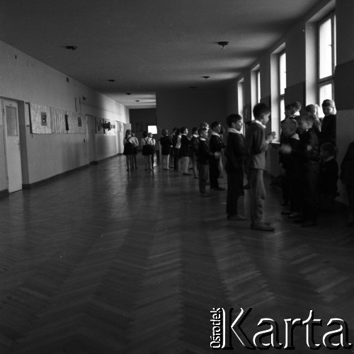 17.06.1960, Warszawa, Polska.
XVII Liceum Ogólnokształcące im. Andrzeja Frycza Modrzewskiego.
Fot. Irena Jarosińska, zbiory Fundacji Ośrodka KARTA