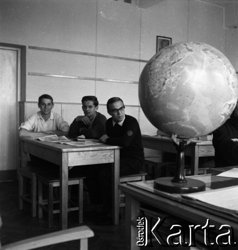 17.06.1960, Warszawa, Polska.
XVII Liceum Ogólnokształcące im. Andrzeja Frycza Modrzewskiego.
Fot. Irena Jarosińska, zbiory Fundacji Ośrodka KARTA