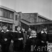 Lata 60., Kielce, Polska.
Szkoła Podstawowa nr 16 im. Marcelego Nowotki w dzielnicy Szydłówek.
Fot. Irena Jarosińska, zbiory Fundacji Ośrodka KARTA