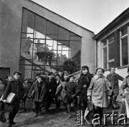 Lata 60., Kielce, Polska.
Szkoła Podstawowa nr 16 im. Marcelego Nowotki w dzielnicy Szydłówek.
Fot. Irena Jarosińska, zbiory Fundacji Ośrodka KARTA
