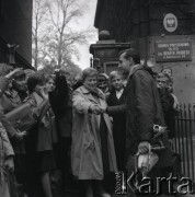 1964, Warszawa, Polska.
Wizyta meksykańskiego karykaturzysty i dziennikarza Eduarda del Rio 